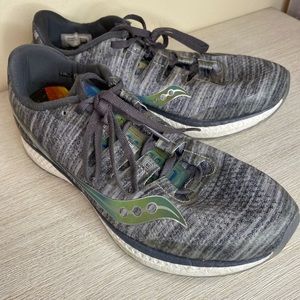 saucony running sneakers